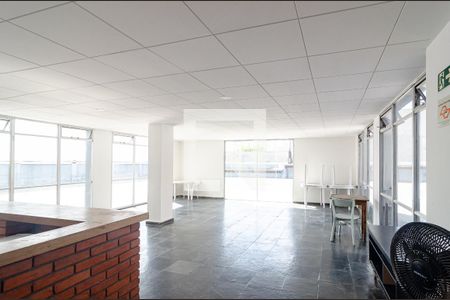 Apartamento à venda com 64m², 3 quartos e 2 vagas Apartamento à venda com 64m², 3 quartos e 2 vagasSalão de Festas