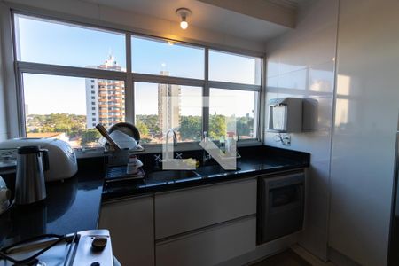 Apartamento à venda com 143m², 3 quartos e 2 vagasCozinha 