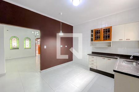 Casa para alugar com 90m², 2 quartos e 1 vagaCozinha