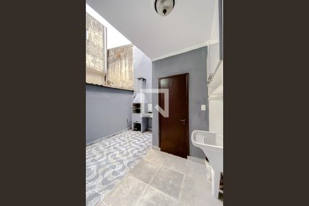 Casa para alugar com 90m², 2 quartos e 1 vagaLavanderia