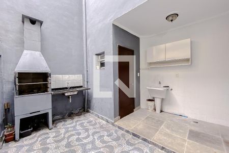 Casa para alugar com 90m², 2 quartos e 1 vagaQuintal