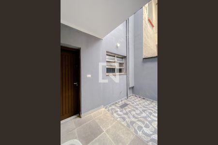 Casa para alugar com 90m², 2 quartos e 1 vagaQuintal
