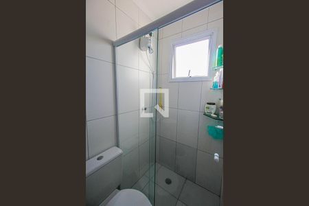 Banheiro de apartamento à venda com 2 quartos, 67m² em Vila Clarice, Santo André