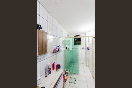 Casa à venda com 230m², 3 quartos e 2 vagasBanheiro da Suíte 