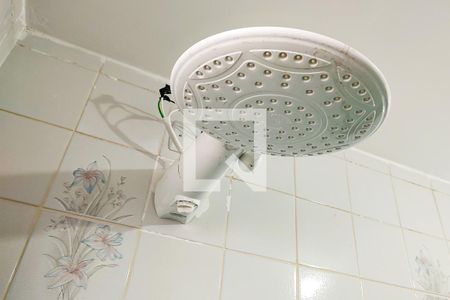 Apartamento para alugar com 79m², 2 quartos e 1 vagaChuveiro