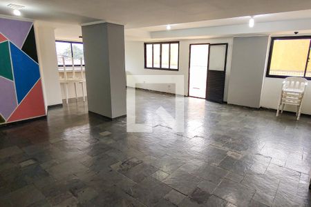 Apartamento para alugar com 79m², 2 quartos e 1 vagaÁrea comum - Salão de festas