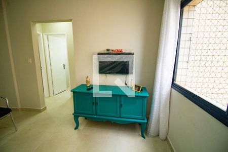 Sala de apartamento para alugar com 2 quartos, 79m² em Flórida, Praia Grande