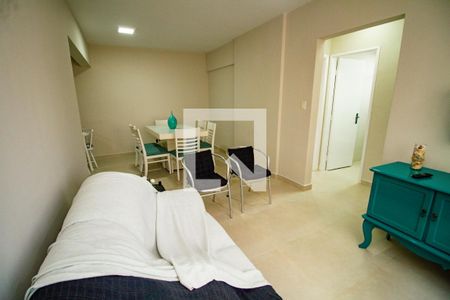 Sala de apartamento para alugar com 2 quartos, 79m² em Flórida, Praia Grande