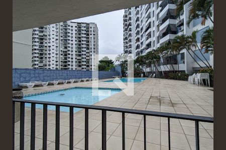 Apartamento à venda com 69m², 2 quartos e 1 vagaÁrea comum - Piscina
