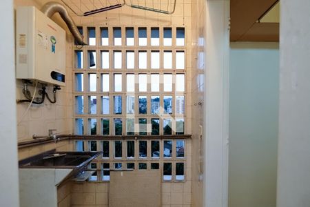 Apartamento à venda com 69m², 2 quartos e 1 vagaÁrea de Serviço