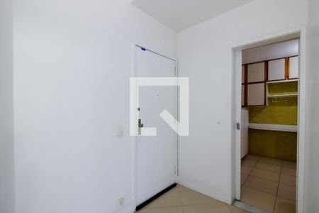 Entrada de apartamento à venda com 2 quartos, 69m² em Praca da Bandeira, Rio de Janeiro