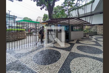 Apartamento à venda com 69m², 2 quartos e 1 vagaFachada e portaria