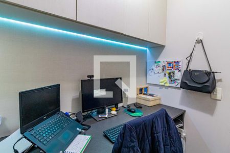 Apartamento à venda com 134m², 3 quartos e 2 vagasEscritório