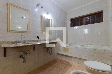 Casa para alugar com 200m², 3 quartos e 1 vagaBanheiro da Suíte