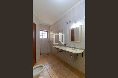 Casa para alugar com 200m², 3 quartos e 1 vagaBanheiro da Suíte