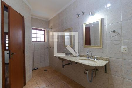 Casa para alugar com 200m², 3 quartos e 1 vagaBanheiro da Suíte