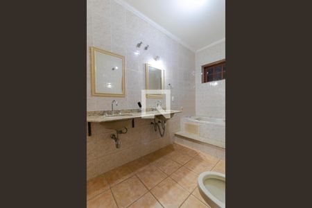 Casa para alugar com 200m², 3 quartos e 1 vagaBanheiro da Suíte