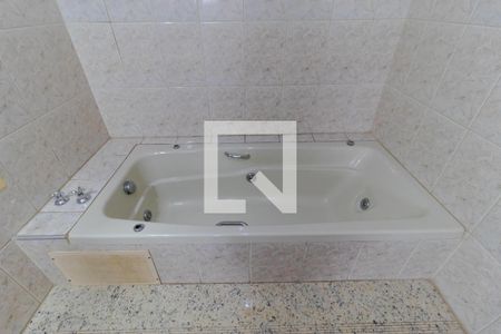 Casa para alugar com 200m², 3 quartos e 1 vagaBanheiro da Suíte