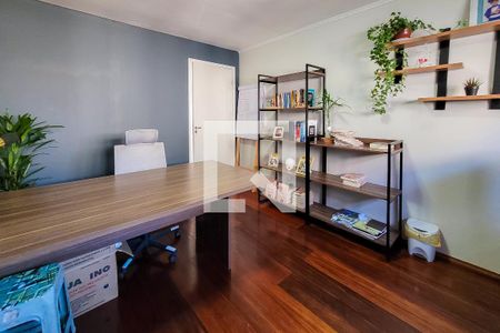 Casa para alugar com 300m², 3 quartos e 5 vagas Casa para alugar com 300m², 3 quartos e 5 vagasEscritório