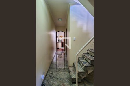 Casa para alugar com 300m², 3 quartos e 5 vagas Casa para alugar com 300m², 3 quartos e 5 vagasCorredor