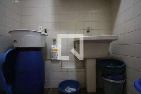 Casa à venda com 180m², 4 quartos e 2 vagasÁrea de Serviço