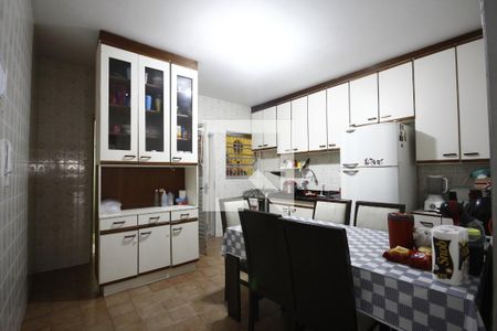 Casa à venda com 180m², 4 quartos e 2 vagasCozinha