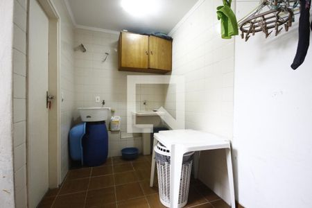 Casa à venda com 180m², 4 quartos e 2 vagasÁrea de Serviço