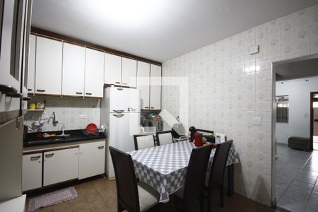 Casa à venda com 180m², 4 quartos e 2 vagasCozinha