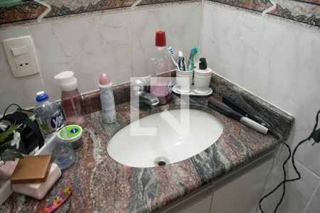 Casa à venda com 180m², 3 quartos e 3 vagasBanheiro Quarto 1