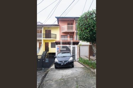 Casa à venda com 180m², 3 quartos e 3 vagasFachada
