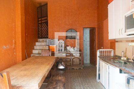 Casa à venda com 180m², 3 quartos e 3 vagasQuintal