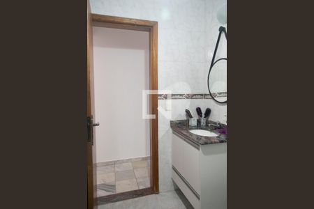 Casa à venda com 180m², 3 quartos e 3 vagasBanheiro