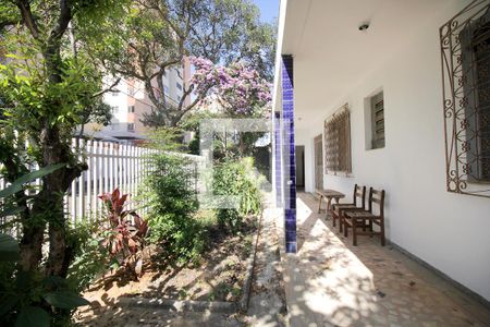 Casa à venda com 200m², 4 quartos e 2 vagasFachada