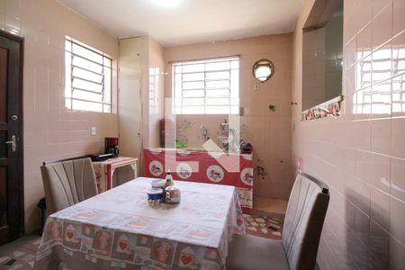 Casa à venda com 200m², 4 quartos e 2 vagasCozinha