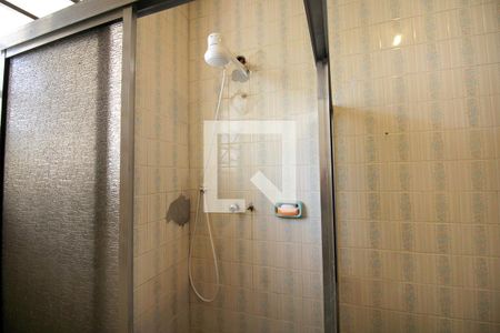 Casa à venda com 200m², 4 quartos e 2 vagasBanheiro