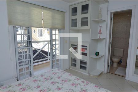 Casa de condomínio à venda com 150m², 3 quartos e 2 vagasSuite
