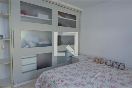 Casa de condomínio à venda com 150m², 3 quartos e 2 vagasSuite