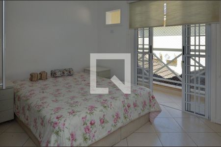Casa de condomínio à venda com 150m², 3 quartos e 2 vagasSuite
