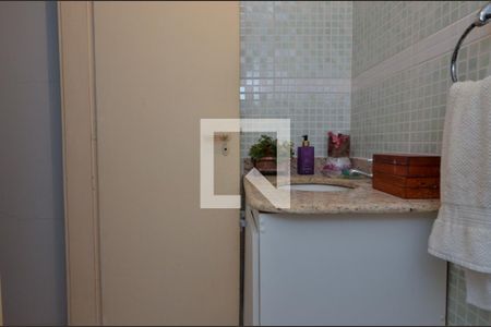 Casa de condomínio à venda com 150m², 3 quartos e 2 vagasLavabo 2