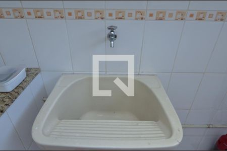 Casa de condomínio à venda com 150m², 3 quartos e 2 vagasCozinha e Área de Serviço