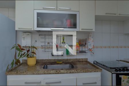 Casa de condomínio à venda com 150m², 3 quartos e 2 vagasCozinha e Área de Serviço