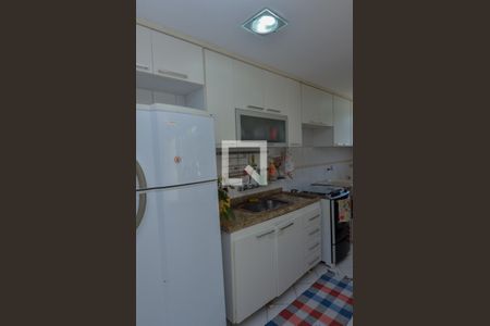 Casa de condomínio à venda com 150m², 3 quartos e 2 vagasCozinha e Área de Serviço