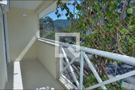 Casa de condomínio à venda com 150m², 3 quartos e 2 vagasQuarto 1 - varanda