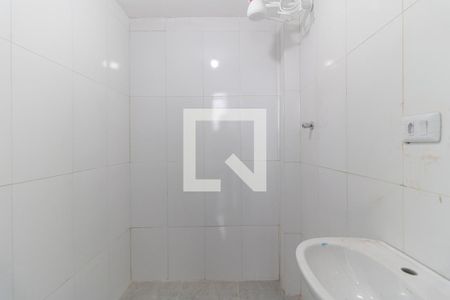 Banheiro de casa de condomínio para alugar com 1 quarto, 44m² em Vila Moinho Velho, São Paulo