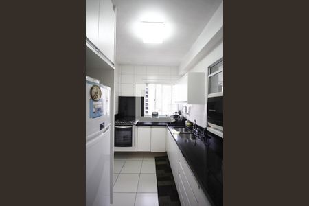 Apartamento para alugar com 90m², 2 quartos e 2 vagasCozinha