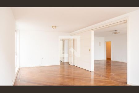 Sala de apartamento para alugar com 3 quartos, 249m² em Higienópolis, São Paulo