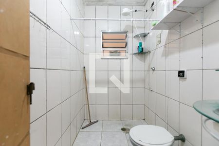 Casa à venda com 170m², 3 quartos e 2 vagas Casa à venda com 170m², 3 quartos e 2 vagasBanheiro Social