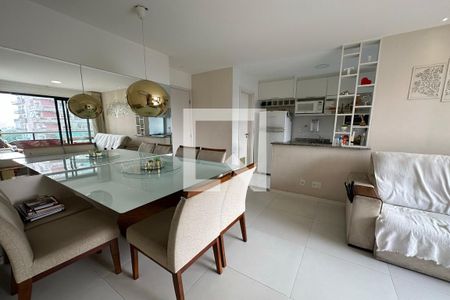 Apartamento à venda com 67m², 2 quartos e 1 vaga Apartamento à venda com 67m², 2 quartos e 1 vagaSala