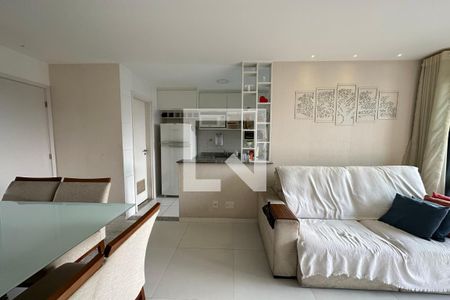 Apartamento à venda com 67m², 2 quartos e 1 vaga Apartamento à venda com 67m², 2 quartos e 1 vagaSala