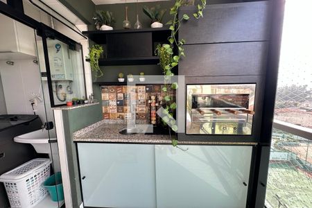 Apartamento à venda com 67m², 2 quartos e 1 vaga Apartamento à venda com 67m², 2 quartos e 1 vagaVaranda da Sala - detalhes